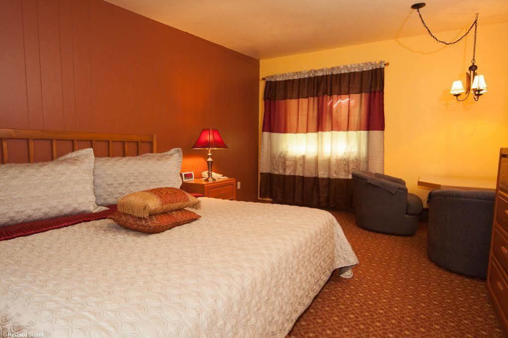 Valley Hi Hotel Фрейзер Экстерьер фото